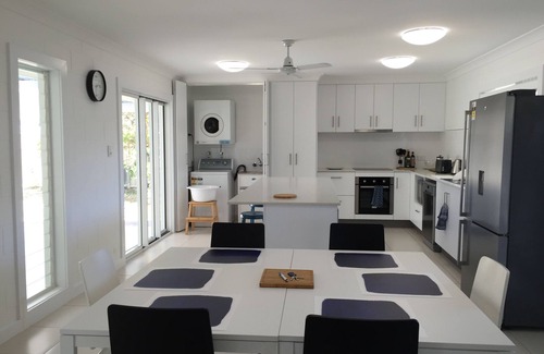 Kirwan House | Convenient Home Near Kirwan's Shops & Oceanfront Views