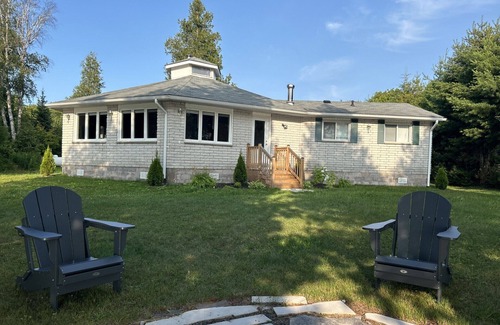 Algoma District House | Spacious home on Lake Superior
