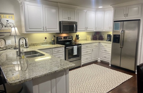 Lakeland House | Pet-Friendly Retreat on Lake Hamilton with Boat Dock & Kayaks