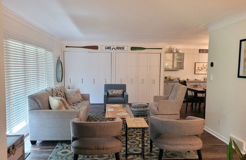 Kingsville House | Picturesque Home Overlooking Lake Erie on Pelee Island