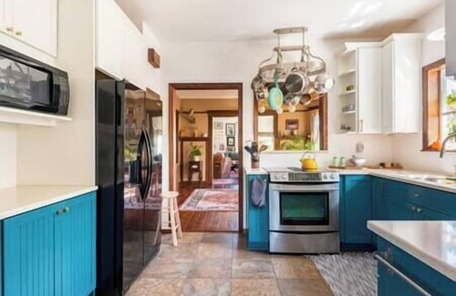 Overlook House | Quaint Vintage Home with Outdoor Sauna Near Vibrant Eateries