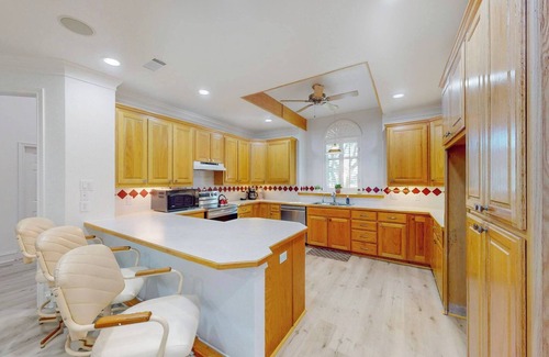 Rowlett House | Spacious Home with Huge Backyard & EV Charger