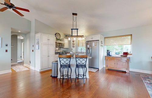 Depoe Bay House | Spacious home with Ocean Views, game room, office, deck/patio & grill - dogs ok