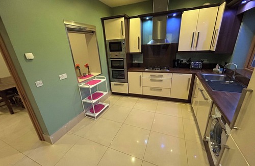 City Centre Dublin House | Spacious house central area - 10 sleeping