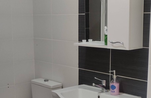 Nilufer Apartment | Spacious House Close to Entertainment Venues and Historical Union in Bursa