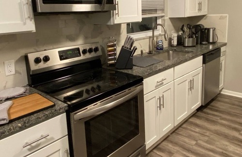 Bedford House | Comfortable Home in a Cul-de-Sac, Perfectly Located