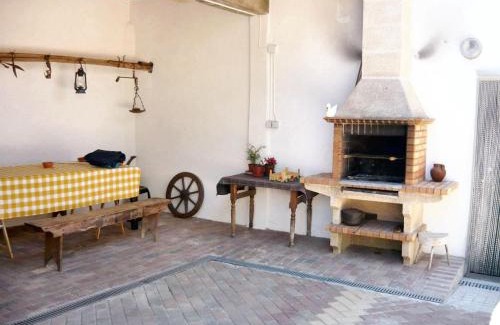 Macedo de Cavaleiros House | Inviting House in Braganca with Shared Garden & Terrace