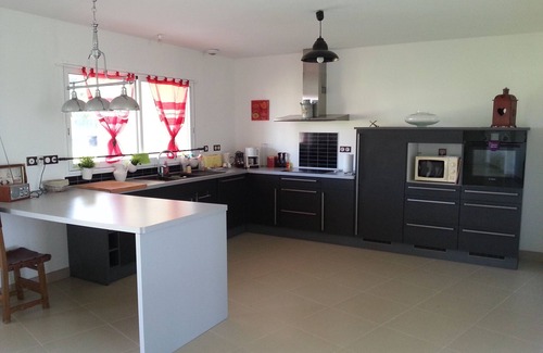 Sainte Gemme Villa | Serene Retreat with Pool and Ocean View Awaits You