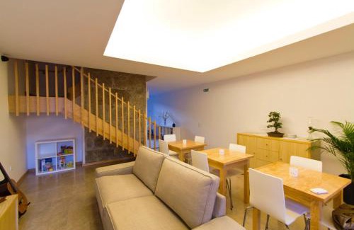 Paranhos House | Discover a Cozy 5-Bedroom Retreat with City Views in Porto