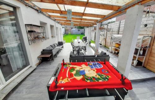 De Beis House | Relaxing House with Jacuzzi in Tongeren, Family and Pet Friendly