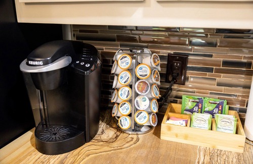 Grand Prairie House | Ideal Home Near AT&T Stadium with Pet-Friendly Perks