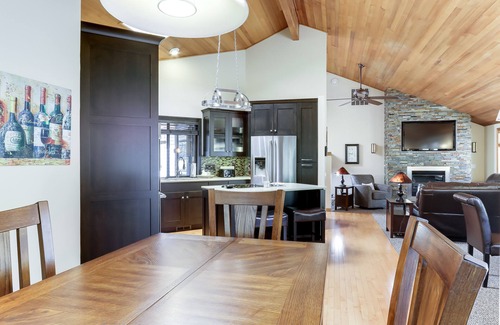 Overlook Park House | Inviting Home with Hot Tub, Pool Access & BBQ Grill