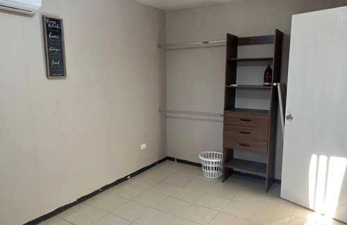 Reynosa House | Spacious house with a large patio and