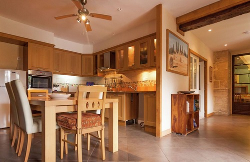Coubjours House | Relaxing House with Heated Pool and Spa for Your Getaway