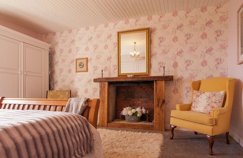 Coubjours House | Relaxing House with Heated Pool and Spa for Your Getaway