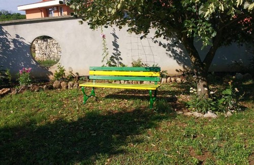 Veliko Tarnovo Bed & Breakfast | Peaceful Retreat with Garden and Pet-Friendly Amenities