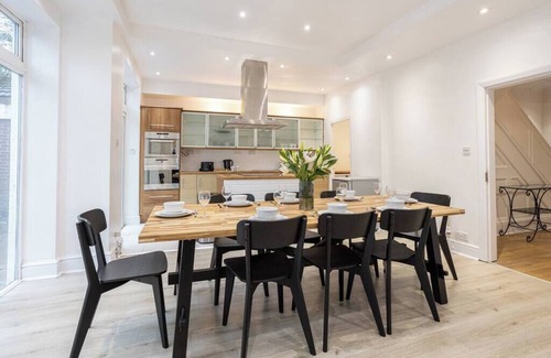 Manchester House | Convenient Home with Parking, Close to Heaton Park