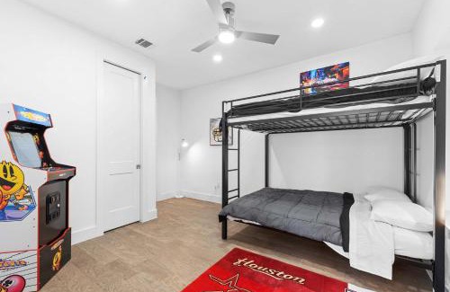 South Central Houston House | Spacious Houston 3Bed3 Bath Family Townhome