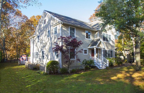 Water Mill House | Immaculate 5 Bedroom Southampton Retreat with Pool & Ocean View