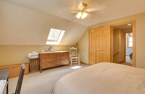 Jay Cabin | Scenic Jay Peak Vacation Rental with Spa and Mountain Views