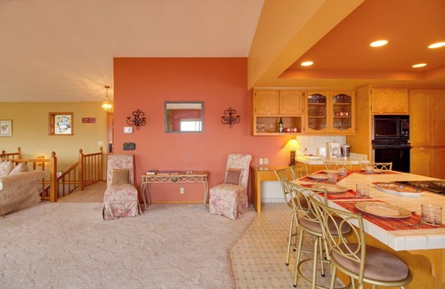 Kelseyville House | Lakefront Kelseyville Escape with Family-Friendly Amenities