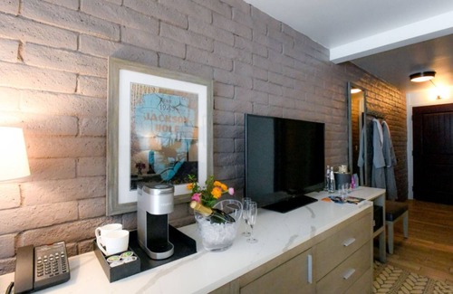 Jackson Apartment | Wildlife View King Suite with Pool & Spa in Jackson, WY