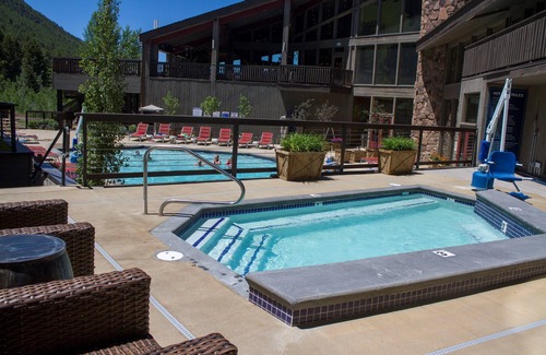 Jackson Apartment | Wildlife View King Suite with Pool & Spa in Jackson, WY