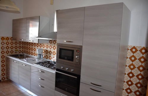 Assenza Apartment | Picturesque Lake View Apartment with Modern Amenities