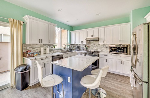 Lake Elsinore House | Inviting Lake Elsinore Home with Pool & Hot Tub Awaits!