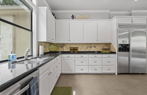 Montview Harbor House | Serene Lake House with Pool - Guest Rated 10/10
