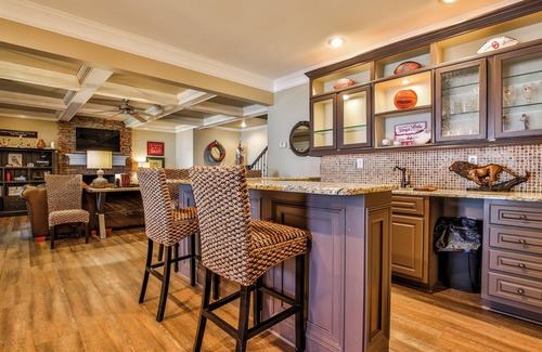 Greensboro House | Spacious Lakefront 5-bedroom house in charming Greensboro