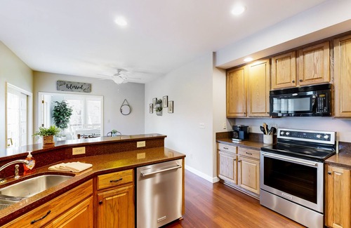 Mineral House | Lakefront Retreat with Dock, Pet-Friendly Amenities & Pool Table