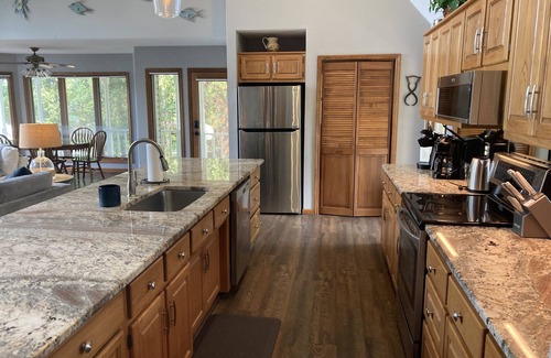 Winchester Ski Chalet | Scenic Lakefront Retreat in Hopkins Pt. with Private Dock