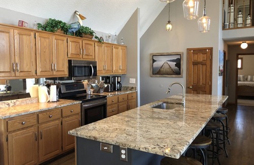 Winchester Ski Chalet | Scenic Lakefront Retreat in Hopkins Pt. with Private Dock