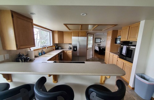 Moses Lake House | Lakehouse Retreat: Private Dock & Family-Friendly Amenities