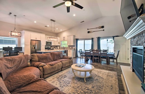 North Lakeport House | Unforgettable Lakeport House Steps from Clear Lake with Dock