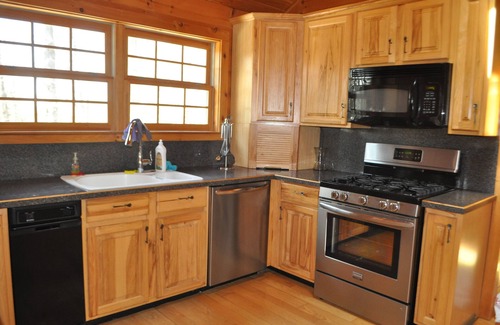Monterey House | Exceptional Lakeside Retreat Near Tanglewood & Jacob's Pillow