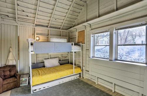 Lakeside House | Relaxing Lakeside Cottage Near Marblehead with Spa Access