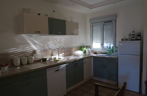 Nezignan-L'Eveque House | Bright Retreat in Midi: Ocean Views & Pool Access