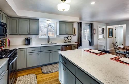 Longmont House | Delightful Longmont Retreat with Pool and Spa Amenities