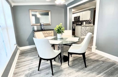 West Palm Beach Villa | Pet-Friendly Villa with Pool & Oceanfront Views - 9.8/10