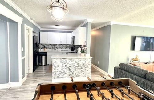 West Palm Beach Villa | Pet-Friendly Villa with Pool & Oceanfront Views - 9.8/10