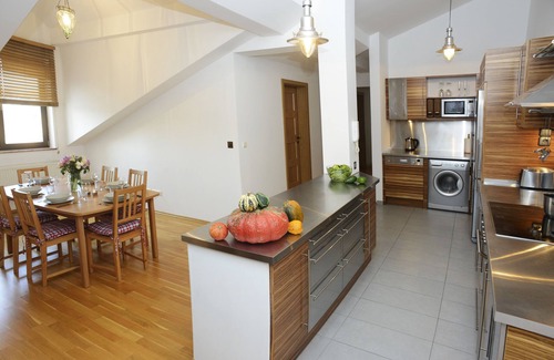 Piasek Południe Apartment | Modern Apartment in Central Krakow - Rated 9.4/10!