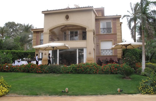 Al Fayoum Villa | Discover a Model Villa Near Sakkara Step Pyramid