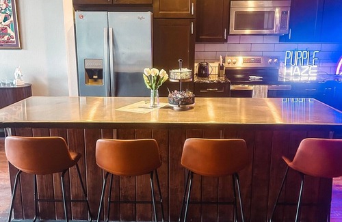 Hammond Apartment | Spacious Luxury Condo in the Heart of Downtown Hammond!