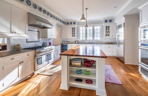 Sebago House | Elegant Retreat on Sebago Lake with Private Dock & Breakfast