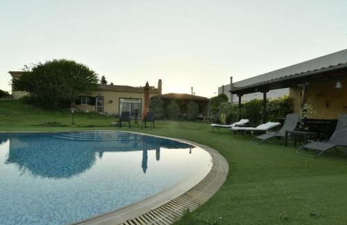 Alexandroupoli Villa | Spacious Luxury Villa with Private Pool & Lush Gardens Close to City & Beach