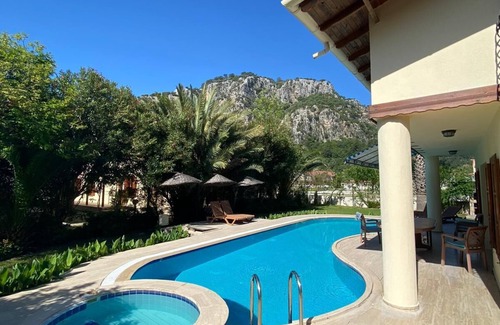 Dalyan City Center Villa | Exclusive Villa with Private Pool & Mountain Views, 10/10 Rated