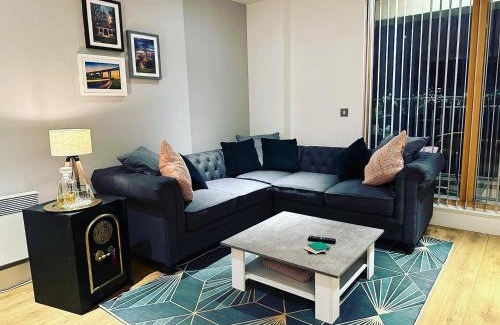Ipswich Apartment | Elegant Waterfront Apartment - 4 Star, Guest Rated 9.5/10
