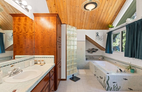 Forest Ranch Cabin | Elegant Woodland Cabin with Pool & Chef's Kitchen